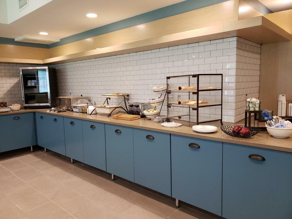 Country Inn & Suites By Radisson, Detroit Lakes, Mn Esterno foto