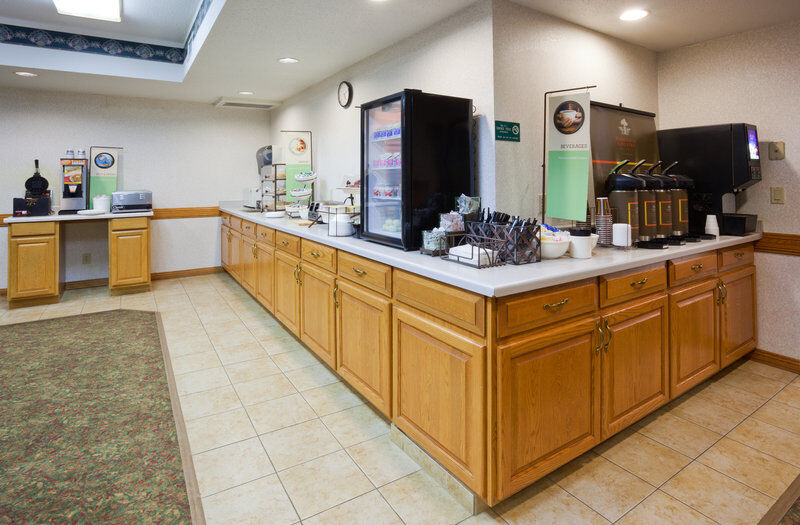 Country Inn & Suites By Radisson, Detroit Lakes, Mn Esterno foto